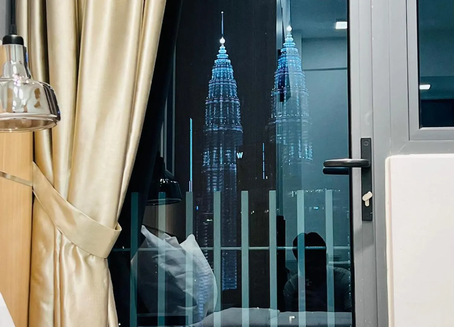 Colony Suites Klcc By Hibernate Κουάλα Λουμπούρ